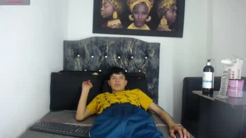 alex_it0 online show from May 19, 2026, 12:22 pm