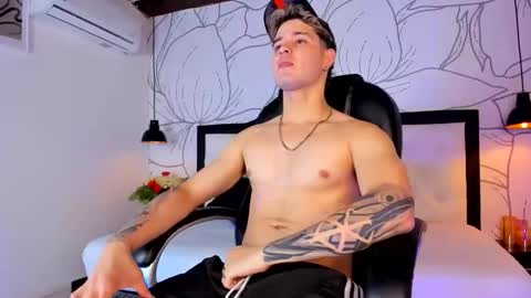 Alex  online show from May 28, 2026, 7:55 pm