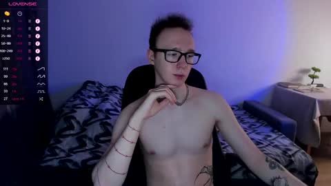 alex_silent online show from February 19, 2025, 6:00 pm