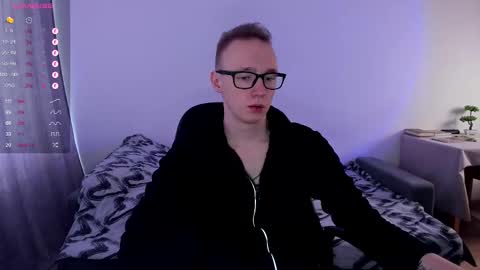 alex_silent online show from March 12, 2025, 10:05 am