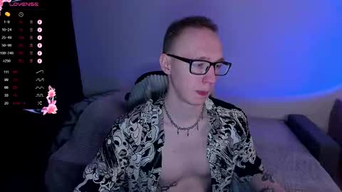 alex_silent online show from October 15, 2025, 1:00 pm