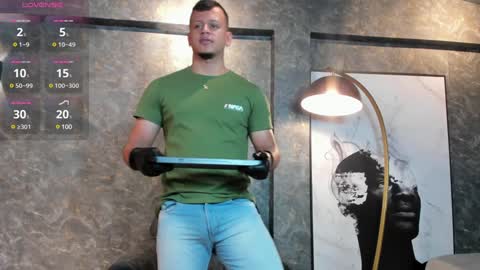 Alex Towers online show from December 4, 2024, 9:13 pm