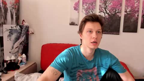 Alex WandHot online show from March 3, 2025, 9:33 am