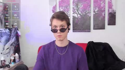 Alex WandHot online show from March 7, 2025, 6:46 am