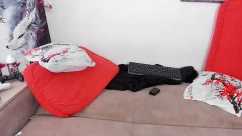 Alex WandHot online show from March 12, 2025, 5:57 am