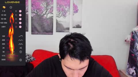 Alex WandHot online show from December 19, 2025, 8:21 am