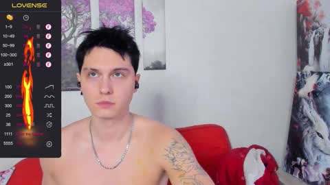 Alex WandHot online show from December 22, 2025, 9:28 am