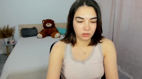 Snapshot of alexa_dolly chatting on February 18, 2025, 8:27 am Alexa online show from February 18, 2025, 8:27 am