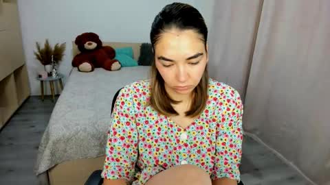 Snapshot of alexa_dolly chatting on October 15, 2025, 8:14 am Alexa online show from October 15, 2025, 8:14 am