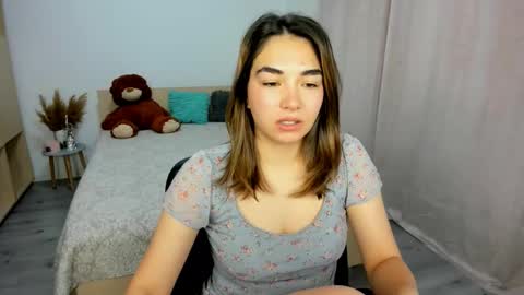 Snapshot of alexa_dolly chatting on October 20, 2025, 6:36 am Alexa online show from October 20, 2025, 6:36 am