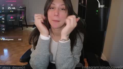 dont be afraid to click social media link its  working  just click on that  online show from January 6, 2026, 9:18 pm