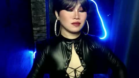 alexa_hansung online show from October 18, 2025, 8:04 am