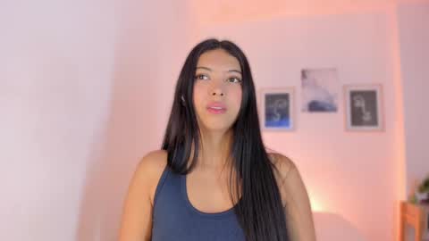 Alexa Millers online show from September 15, 2025, 4:01 am