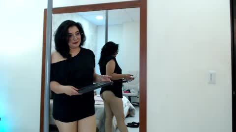 Alexaa sanz online show from May 28, 2026, 5:54 pm