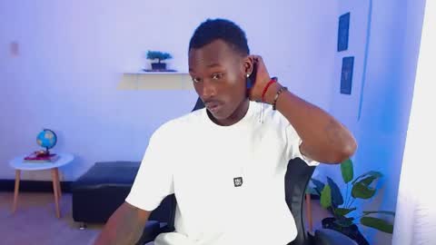 Alexandro online show from April 30, 2026, 1:28 pm