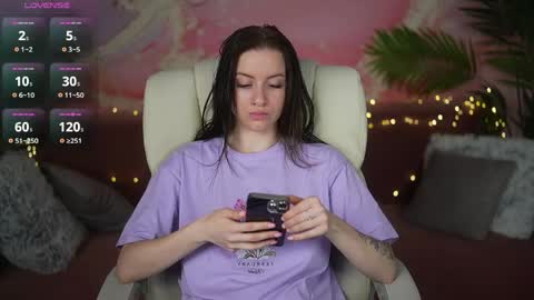 alexafleur online show from June 7, 2026, 6:17 am