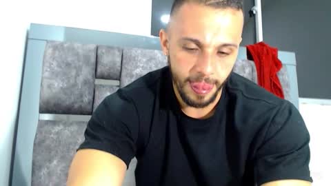 alexander_2015 online show from September 28, 2025, 4:40 am