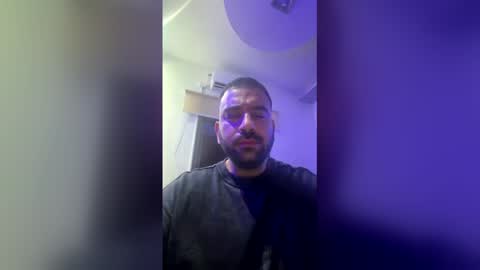 alexanderxxx97 online show from March 19, 2026, 12:03 am