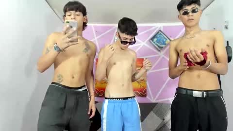 chicos hot online show from January 29, 2025, 10:01 pm