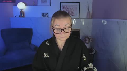 Alexandra online show from January 3, 2025, 7:39 pm