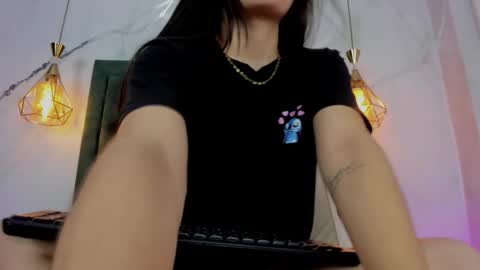    online show from November 12, 2025, 9:47 pm