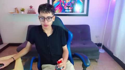alex online show from June 8, 2026, 1:33 pm