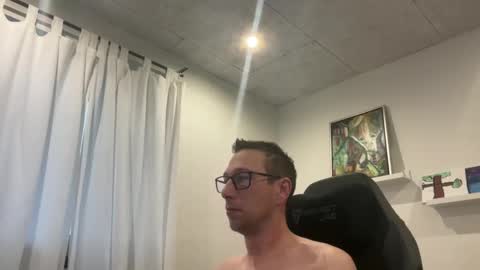 alexhunter4u online show from January 14, 2025, 8:20 am