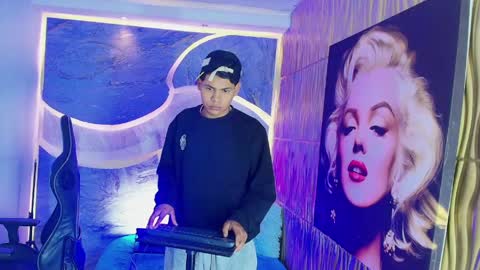 Snapshot of alexi_hot23 chatting on June 6, 2026, 7:40 pm alexi_hot23 online show from June 6, 2026, 7:40 pm