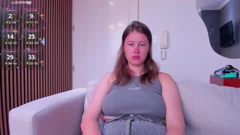 Alexia online show from December 4, 2025, 9:23 pm