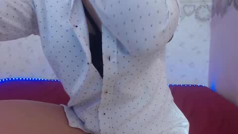 Alexia online show from February 28, 2025, 3:04 pm