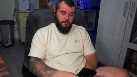 Snapshot of alexirr chatting on December 20, 2025, 10:17 pm Alex online show from December 20, 2025, 10:17 pm