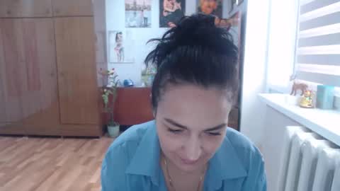 AlexisMillers online show from September 28, 2025, 10:31 am