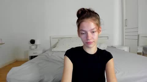 Alex online show from September 9, 2025, 3:55 pm