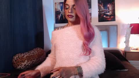 Snapshot of alexjhonsson chatting on December 19, 2024, 3:19 pm Alexjhonsson online show from December 19, 2024, 3:19 pm