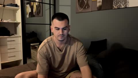 Snapshot of alexray20 chatting on March 12, 2026, 8:37 pm Alex online show from March 12, 2026, 8:37 pm