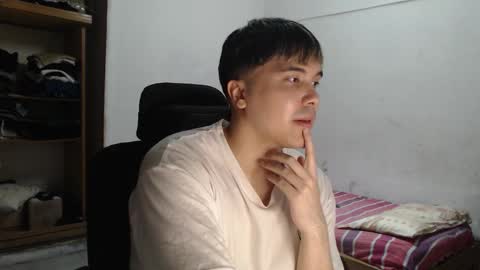 Snapshot of alexriversx chatting on February 27, 2026, 6:41 pm Alexander online show from February 27, 2026, 6:41 pm