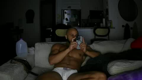 alextbigd online show from September 14, 2025, 5:06 am