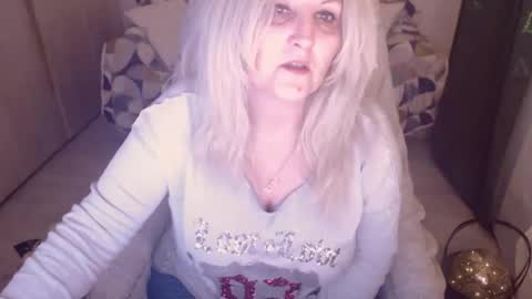 Jhoa online show from March 8, 2026, 10:13 pm