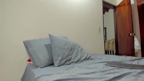 Alexxander Hall online show from December 19, 2025, 2:40 am