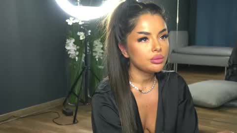 alexxiskye online show from February 17, 2025, 9:24 am