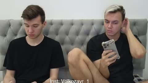 AlexDimaIgor online show from November 17, 2025, 8:03 pm