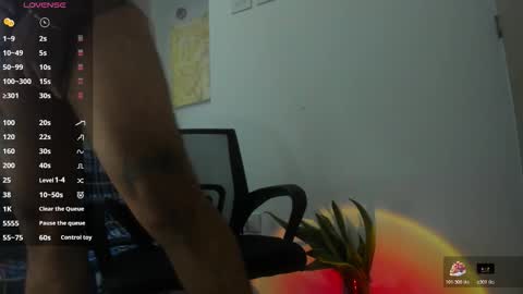 Snapshot of alexxx_feethis chatting on November 17, 2025, 10:26 pm Alex A online show from November 17, 2025, 10:26 pm