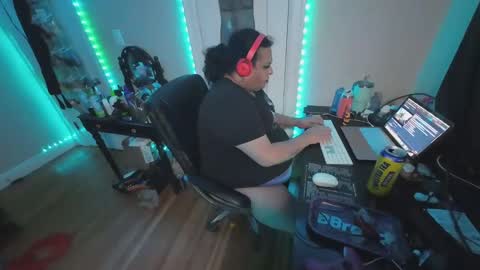 Snapshot of alexxxis2011x3 chatting on January 21, 2025, 9:46 am alexxxis2011x3 online show from January 21, 2025, 9:46 am