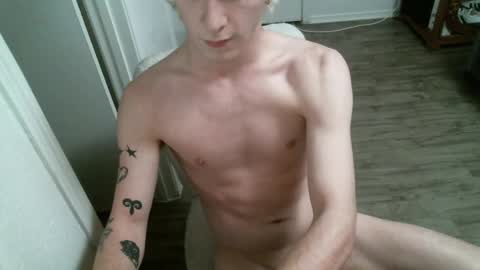 Snapshot of alexxxmic chatting on March 6, 2025, 7:03 am Alexxxmic online show from March 6, 2025, 7:03 am