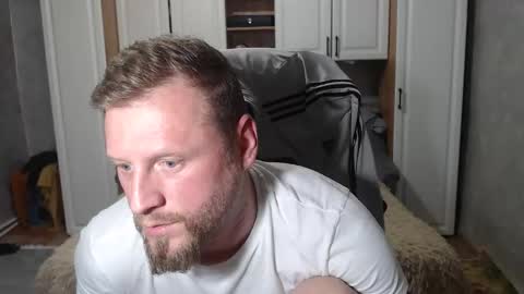 alexyno2022 ONLYFANS online show from October 23, 2025, 8:29 pm