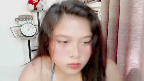 MARIE online show from October 31, 2025, 5:30 am