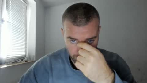 alfiesolomons87 online show from November 29, 2025, 9:56 am