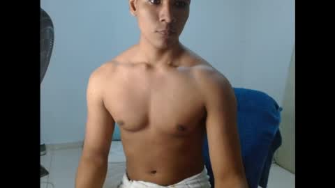 alfred_cantillo online show from September 26, 2025, 11:53 pm