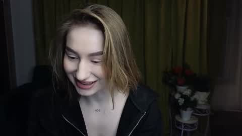 Snapshot of alicafoxis chatting on February 22, 2026, 7:01 pm Alica online show from February 22, 2026, 7:01 pm