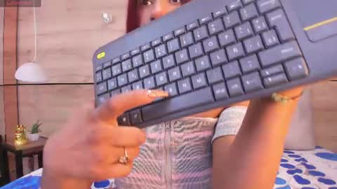 Snapshot of alicce_monrroy chatting on June 10, 2026, 2:45 am ALICE MONRROY online show from June 10, 2026, 2:45 am